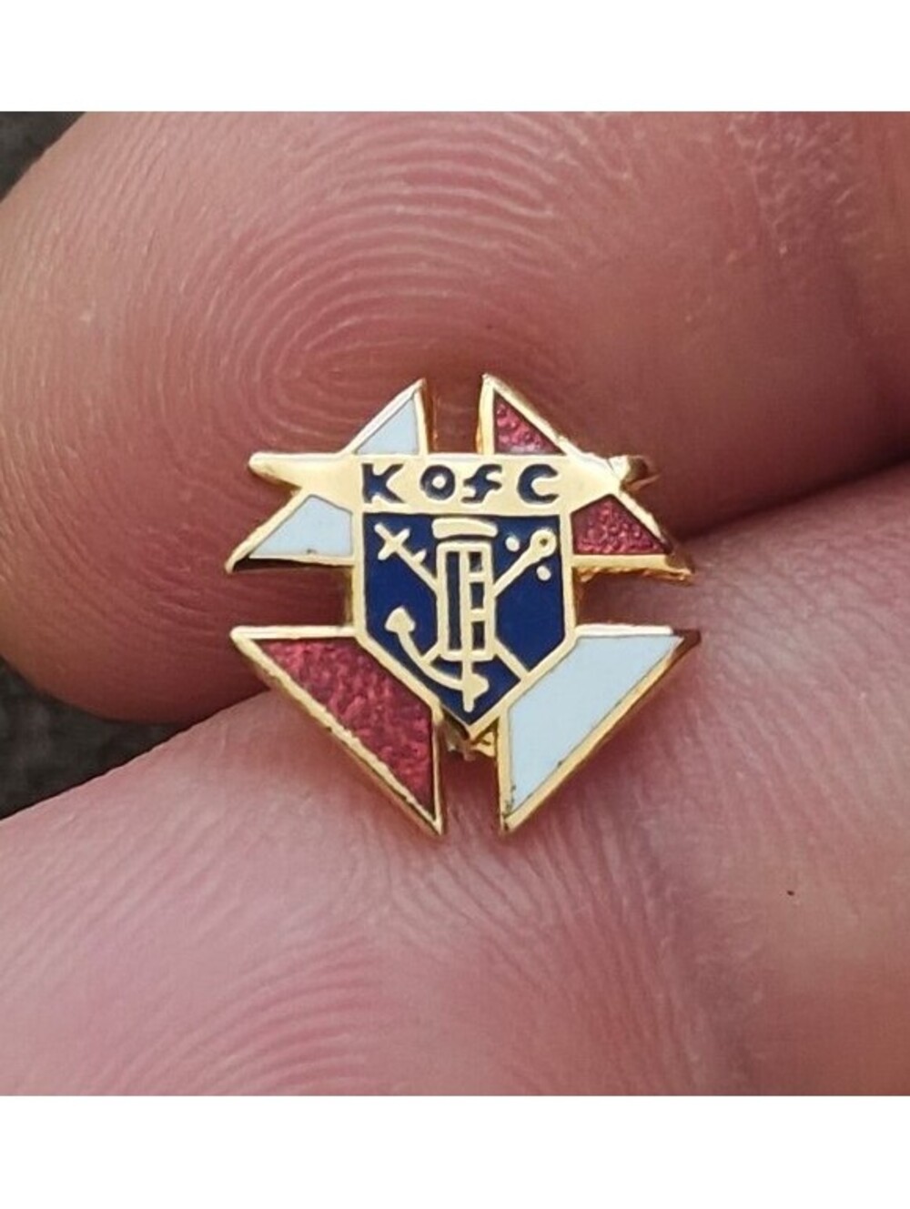 1980s Knights of Columbus On Official K of C Shield Emblem Gold Tone Enamel Pin
